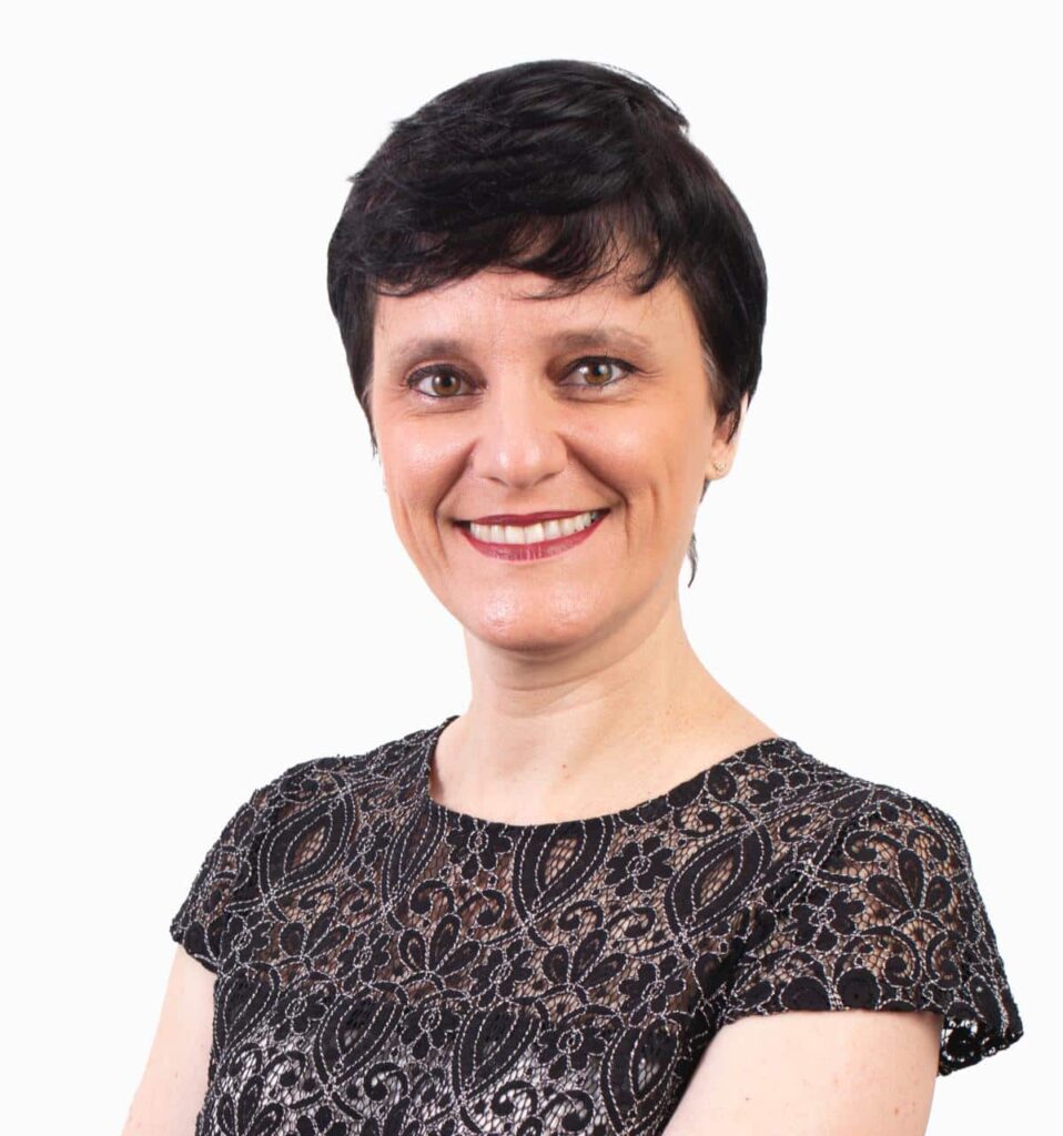 Presidente da Comissão de Ética do CRBM2 recebe prêmio Competência Profissional Mulher