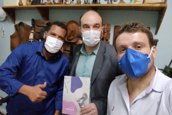 CRBM2 discute valorização da profissão biomédica com prefeito de Jacobina-BA.