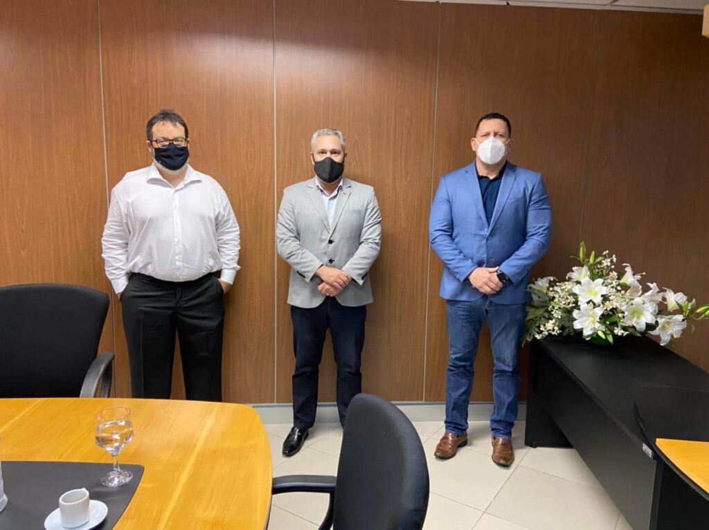 CRBM2 se reúne com diretoria do PEFOCE para incluir biomédico no concurso público da instituição
