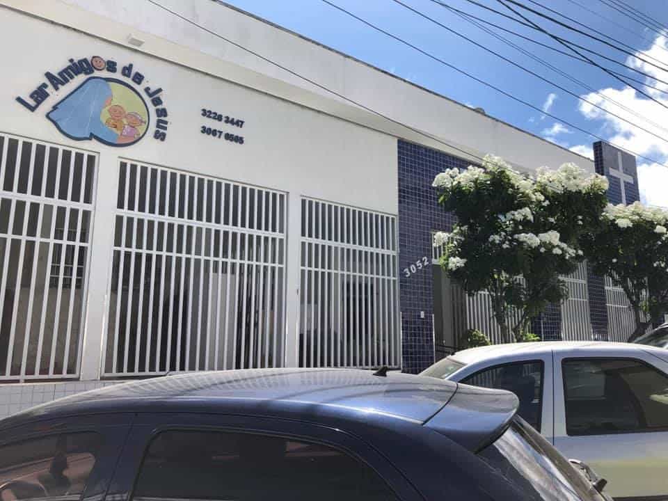 Donativos da campanha Biomedicina Solidário são entregues a entidades de Fortaleza