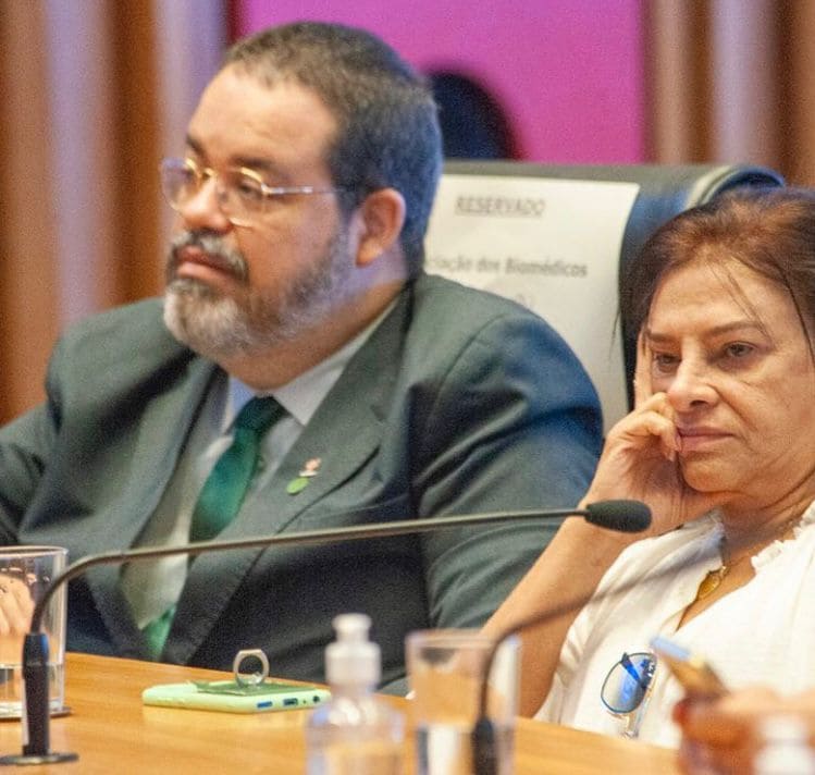 CRBM2 participa de Sessão Solene na Câmara Legislativa do DF em homenagem ao Dia do Biomédico